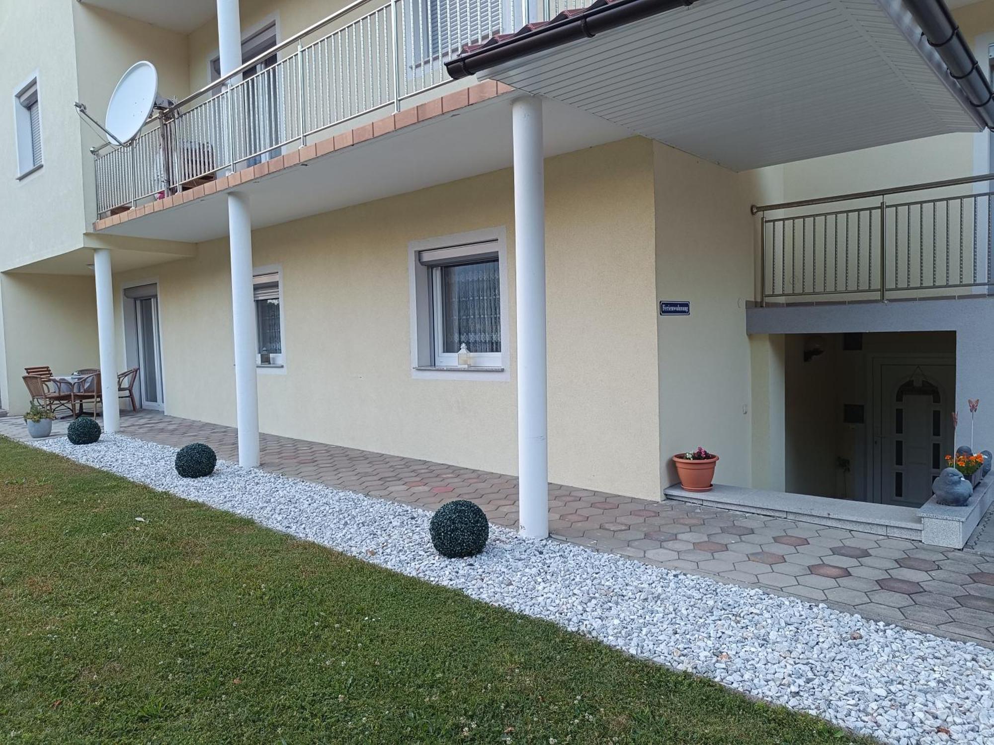 Ella Ferienwohnung Arnoldstein Εξωτερικό φωτογραφία